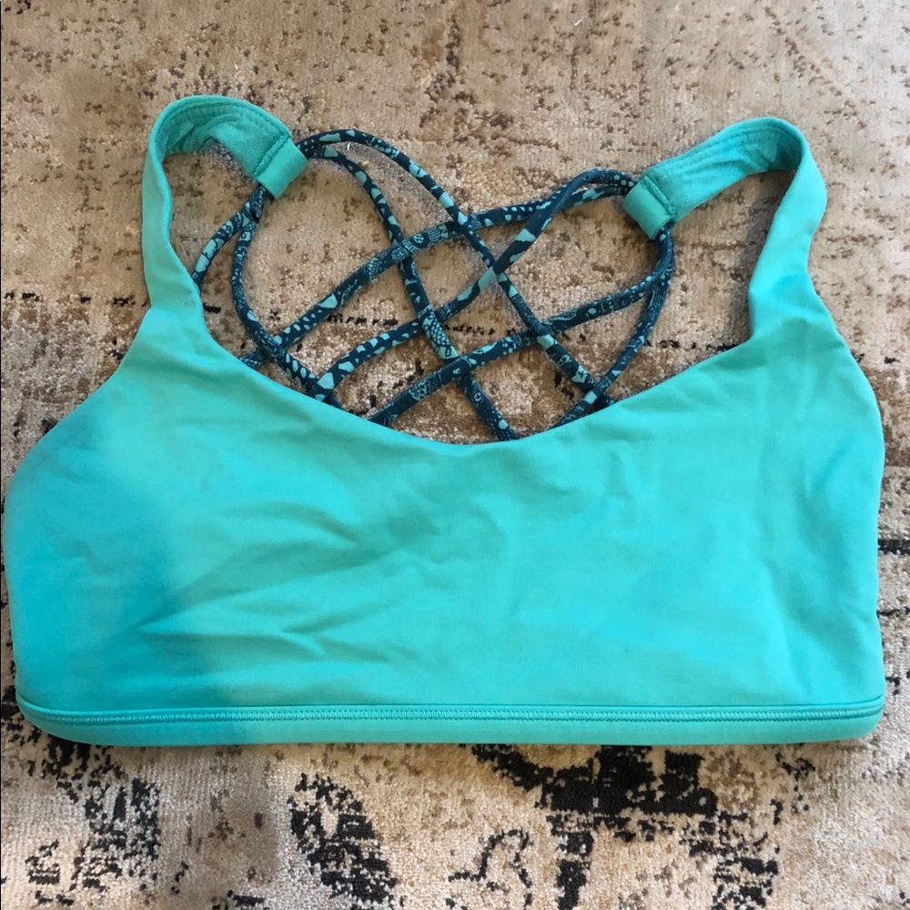 LuLu Lemon sports bra 🍋
